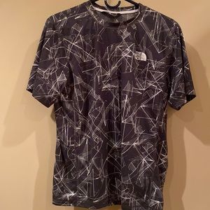 Men’s medium North Face athletic T-shirt